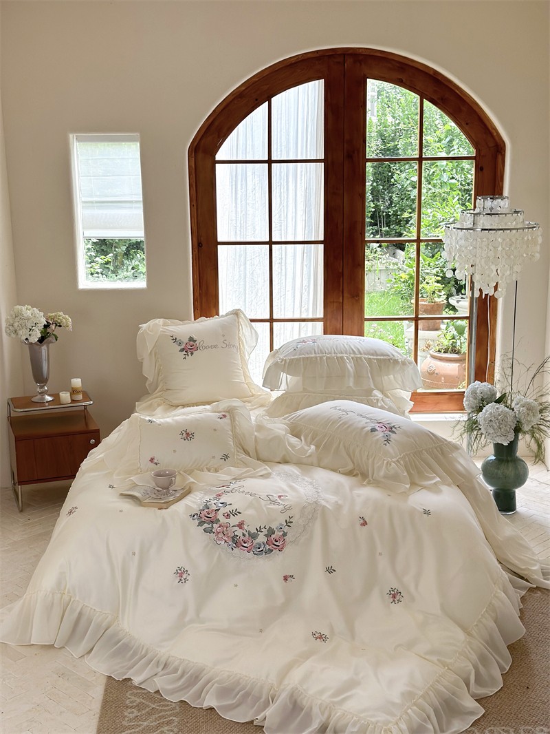 100%Egyptian Cotton Floral Emb - Home Textiles France avis et prix
